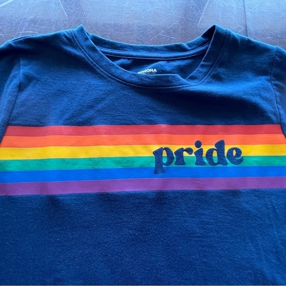 Sonoma size medium pride tee shirt - Picture 8 of 12